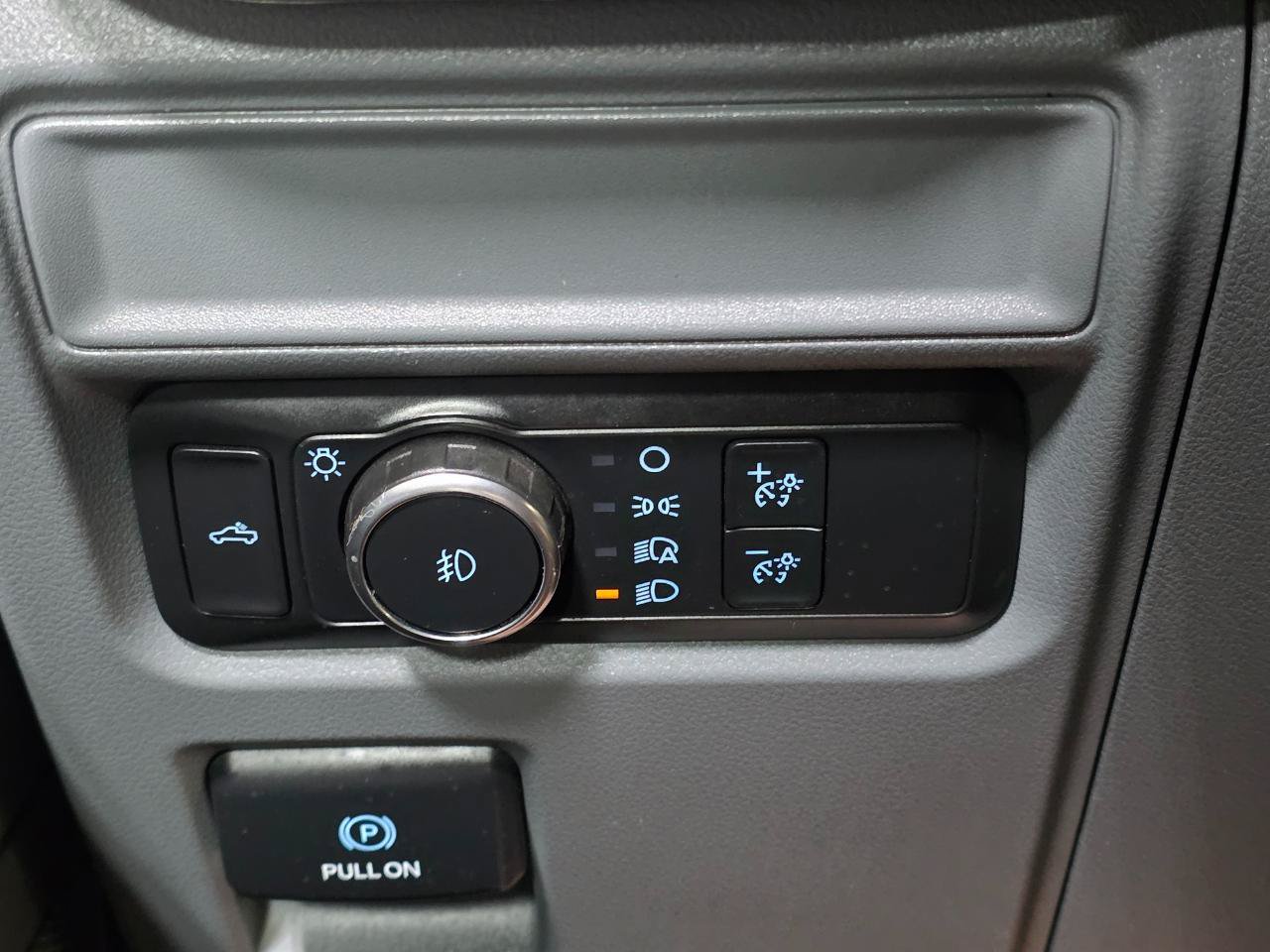 Used 2021 Ford F150 XLT AWD/4WD image 39