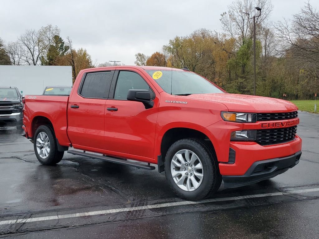 Used 2020 Chevrolet Silverado 1500 Custom w/ Custom Value Package image 2