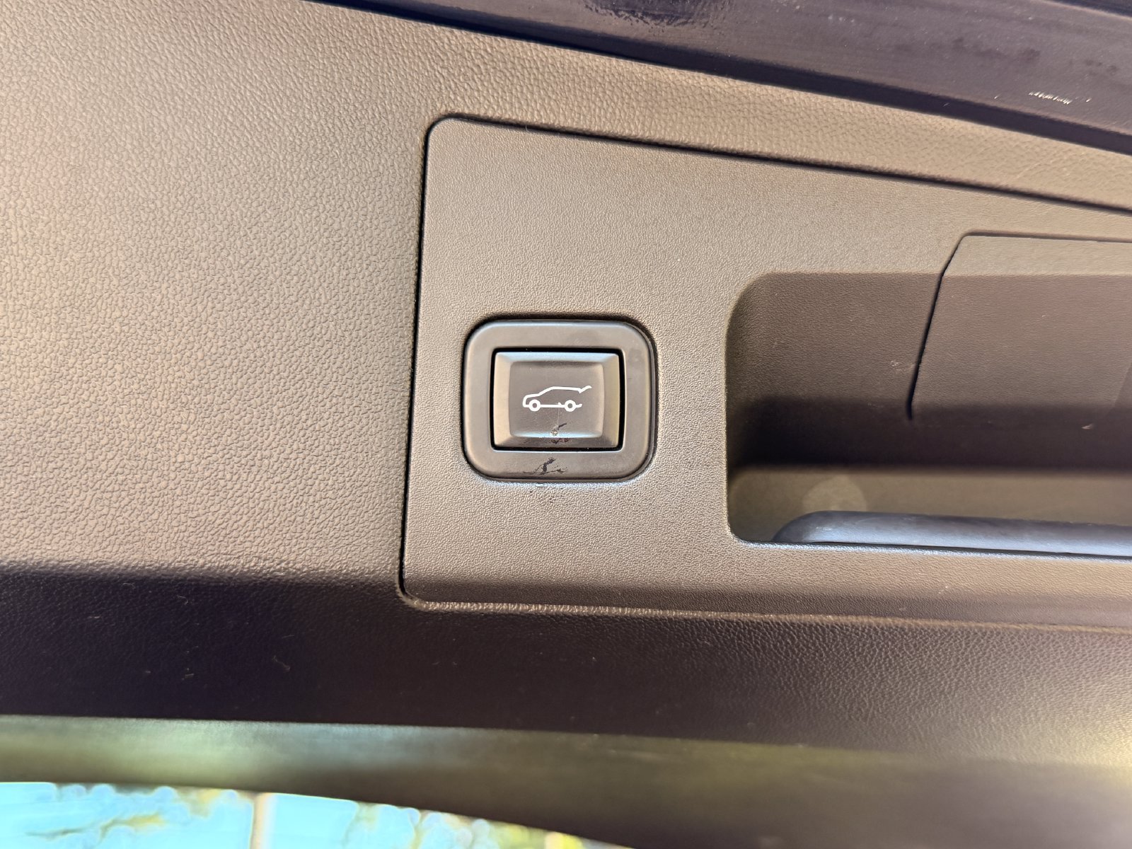 Used 2022 Cadillac XT5 Luxury AWD/4WD image 17