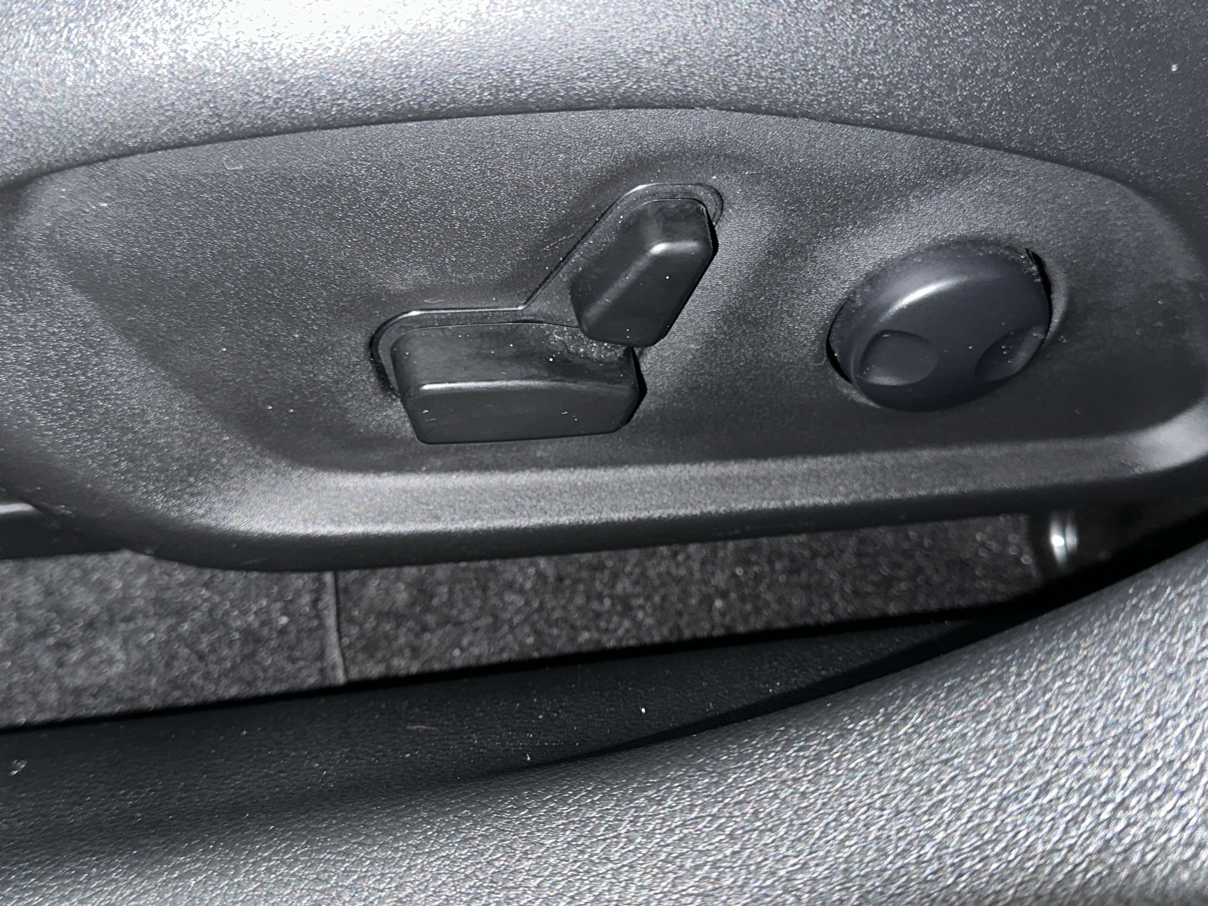 Used 2024 Jeep Compass Limited image 21