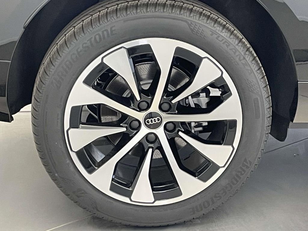 New 2026 Audi Q3 quattro 2.0T image 13