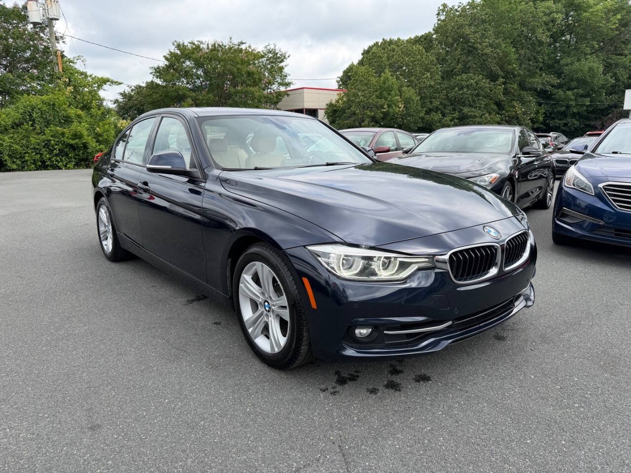 Used 2016 BMW 328i Sedan RWD image 3