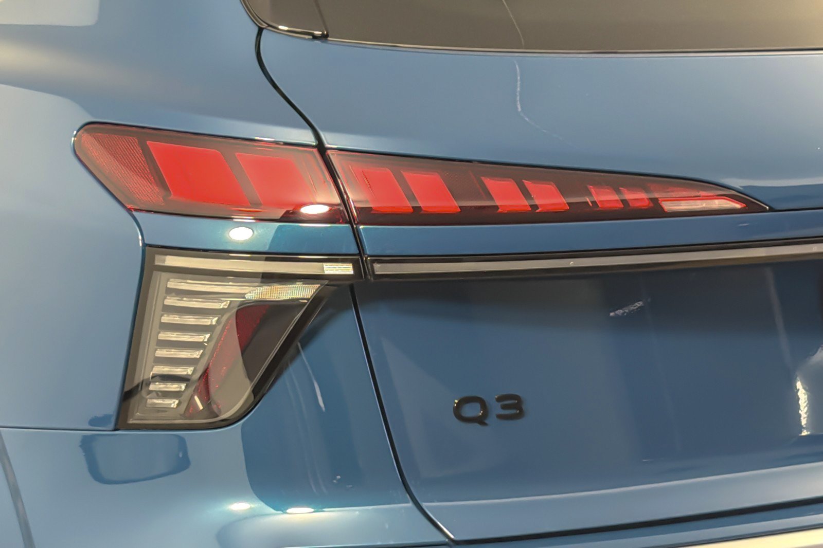 New 2026 Audi Q3 quattro 2.0T AWD/4WD image 27