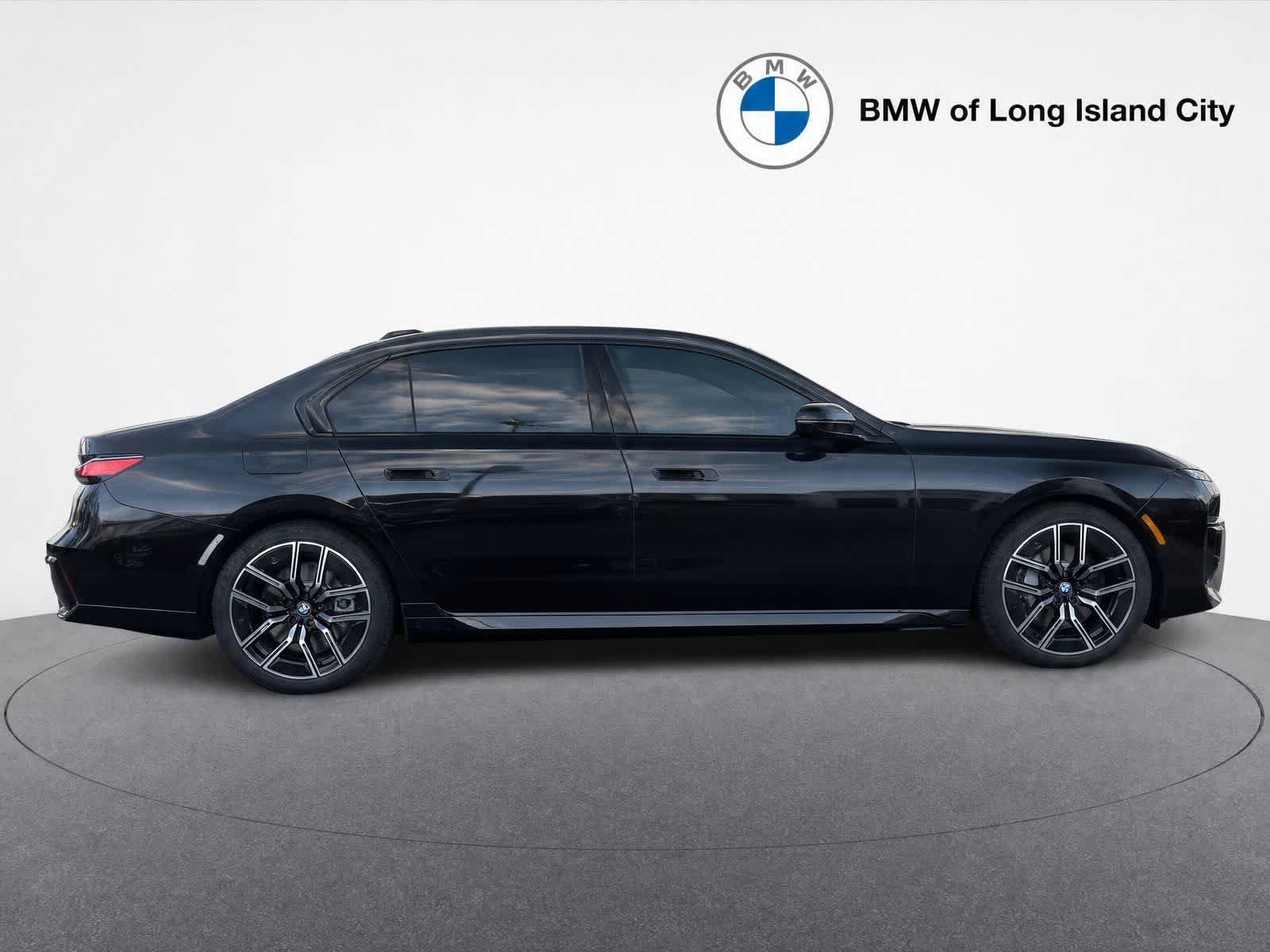 New 2026 BMW 740i xDrive w/ Premium Package AWD/4WD image 8