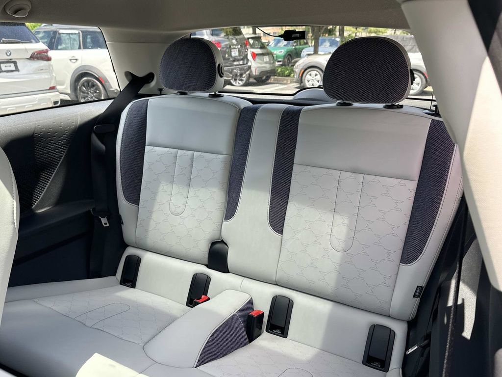 New 2026 MINI Cooper 2-Door Hardtop FWD image 24