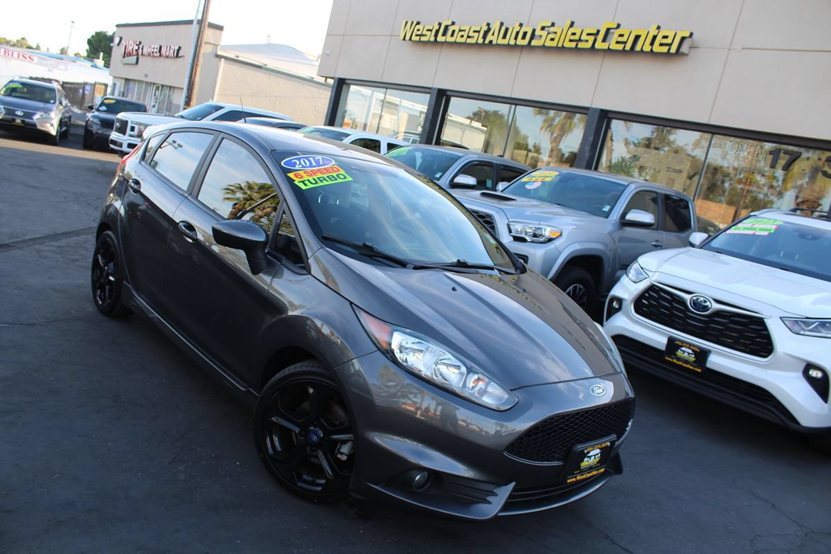 Used 2017 Ford Fiesta ST FWD image 37