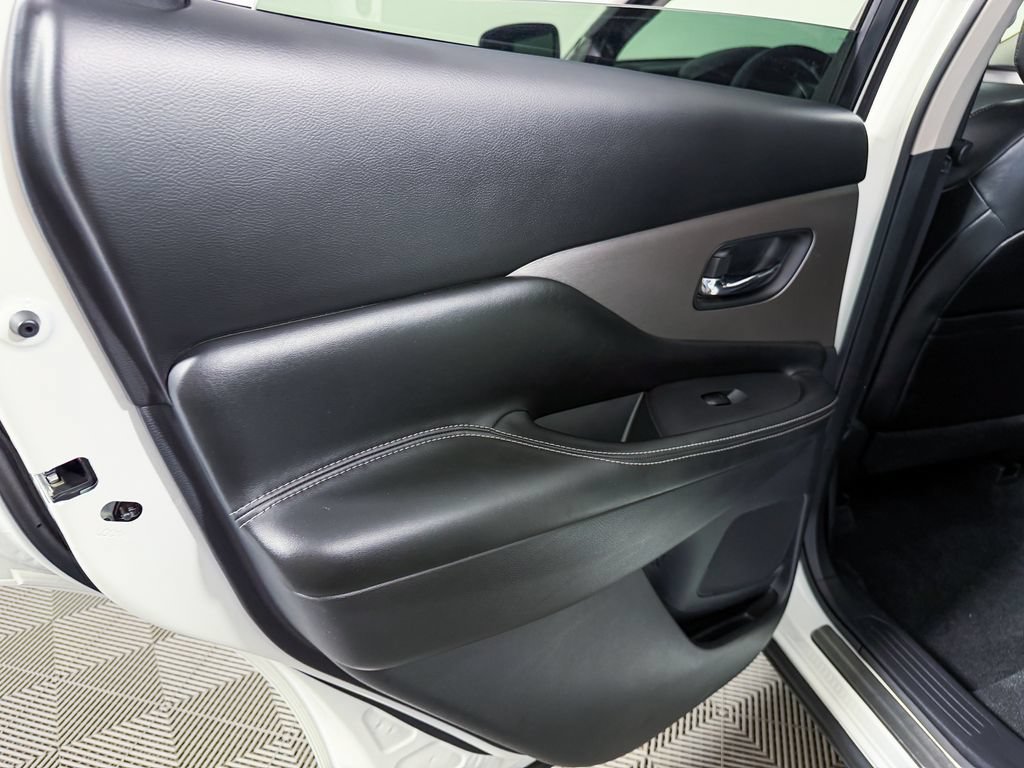 Certified 2022 Nissan Murano SV w/ SV Midnight Edition Package AWD/4WD image 43