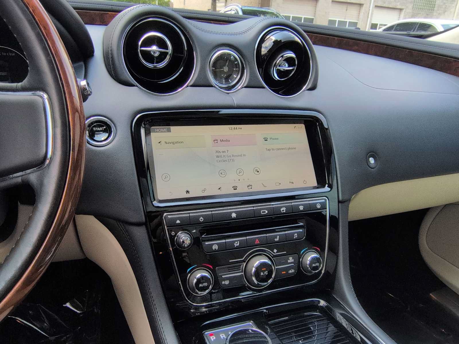 Used 2019 Jaguar XJ AWD image 30