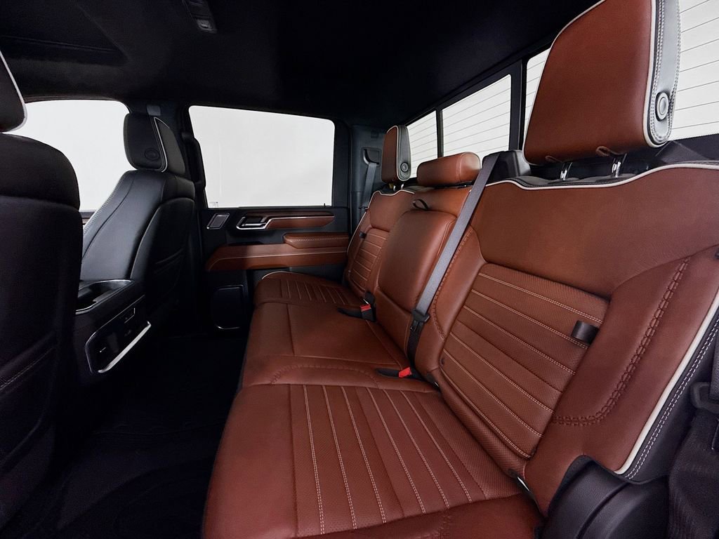 Used 2024 GMC Sierra 2500 Denali Ultimate image 24