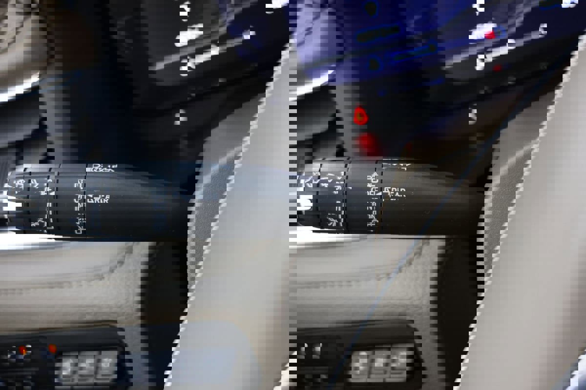 Used 2023 GMC Yukon XL Denali w/ LPO, Floor Liner Package image 29