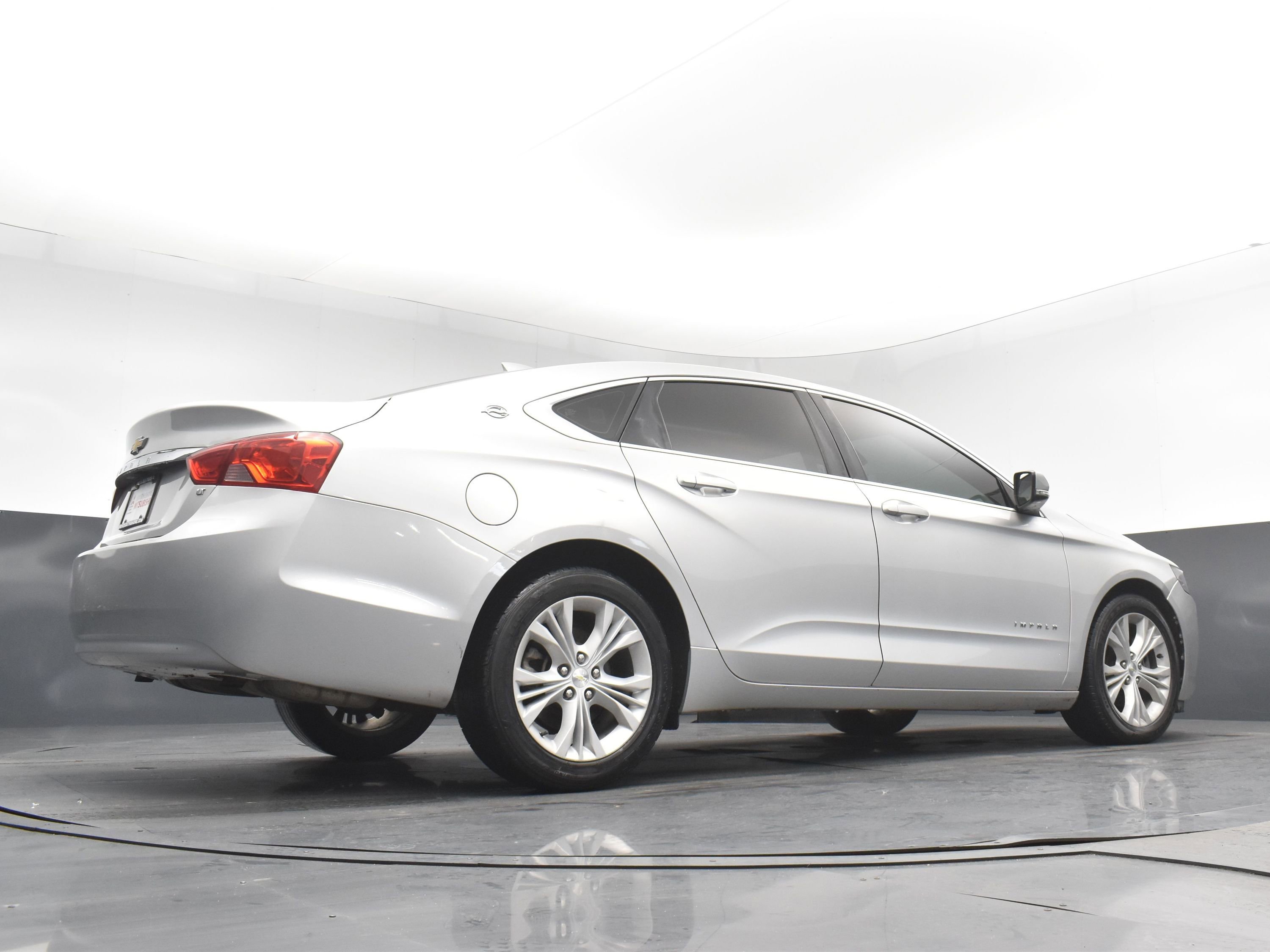 Used 2015 Chevrolet Impala LT image 22