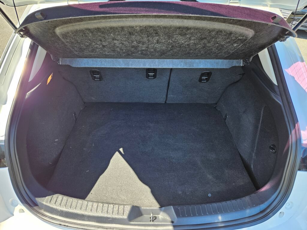 Used 2016 MAZDA MAZDA3 i Touring FWD image 9