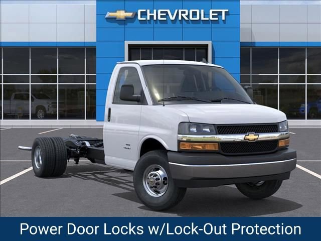 New 2025 Chevrolet Express 4500 4500 Series w/ Power Convenience Package image 8