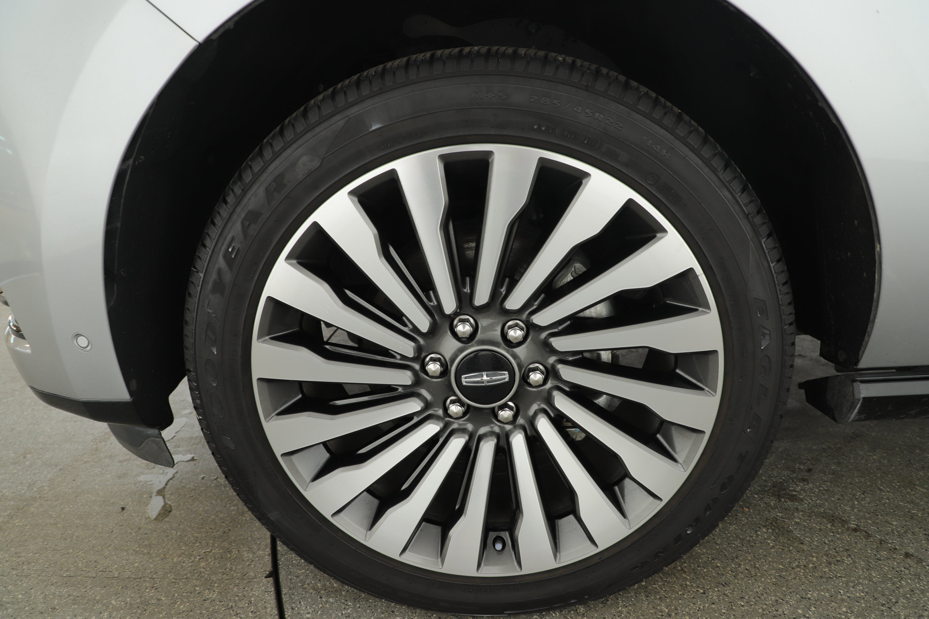 Certified 2021 Lincoln Navigator Reserve w/ Luxury Package image 7