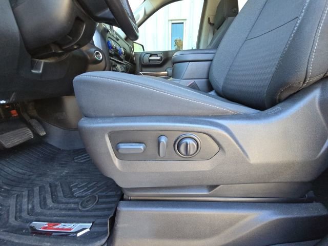 Used 2021 Chevrolet Silverado 1500 LT Trail Boss w/ Bed Protection Package image 21