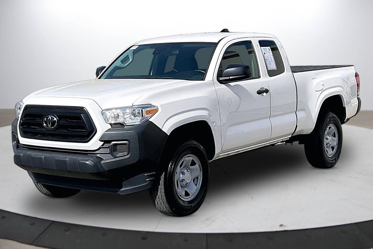 Used 2022 Toyota Tacoma SR RWD image 4
