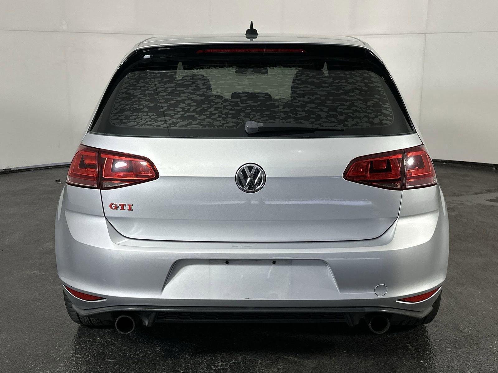 Used 2017 Volkswagen GTI S image 7