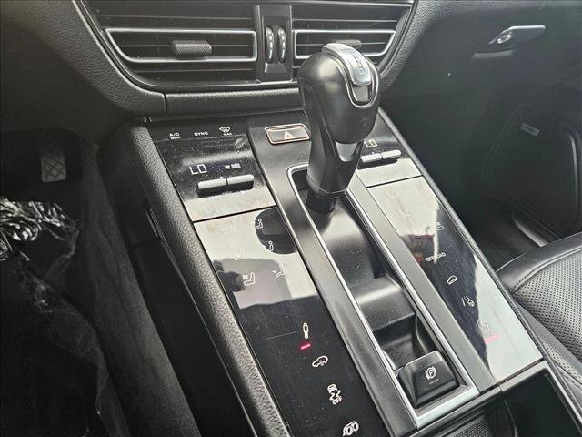 Used 2023 Porsche Macan S AWD/4WD image 11