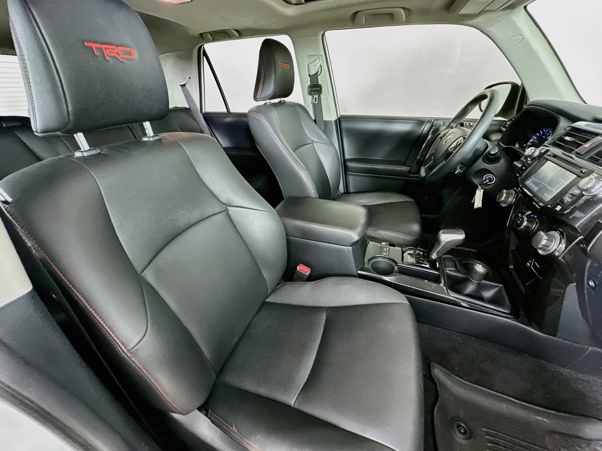 Used 2019 Toyota 4Runner TRD Off-Road Premium AWD/4WD image 32