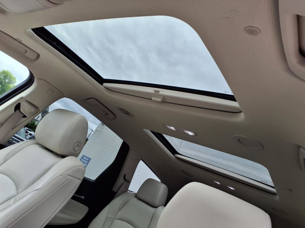 Used 2022 Buick Enclave Essence w/ Experience Buick Package image 12