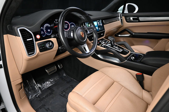 Used 2019 Porsche Cayenne Turbo w/ Premium Plus Package image 48