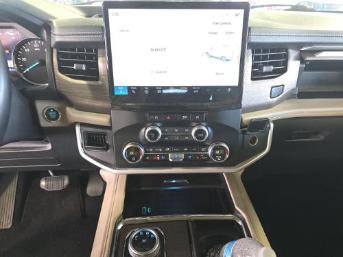 Used 2024 Ford Expedition Max Limited image 21