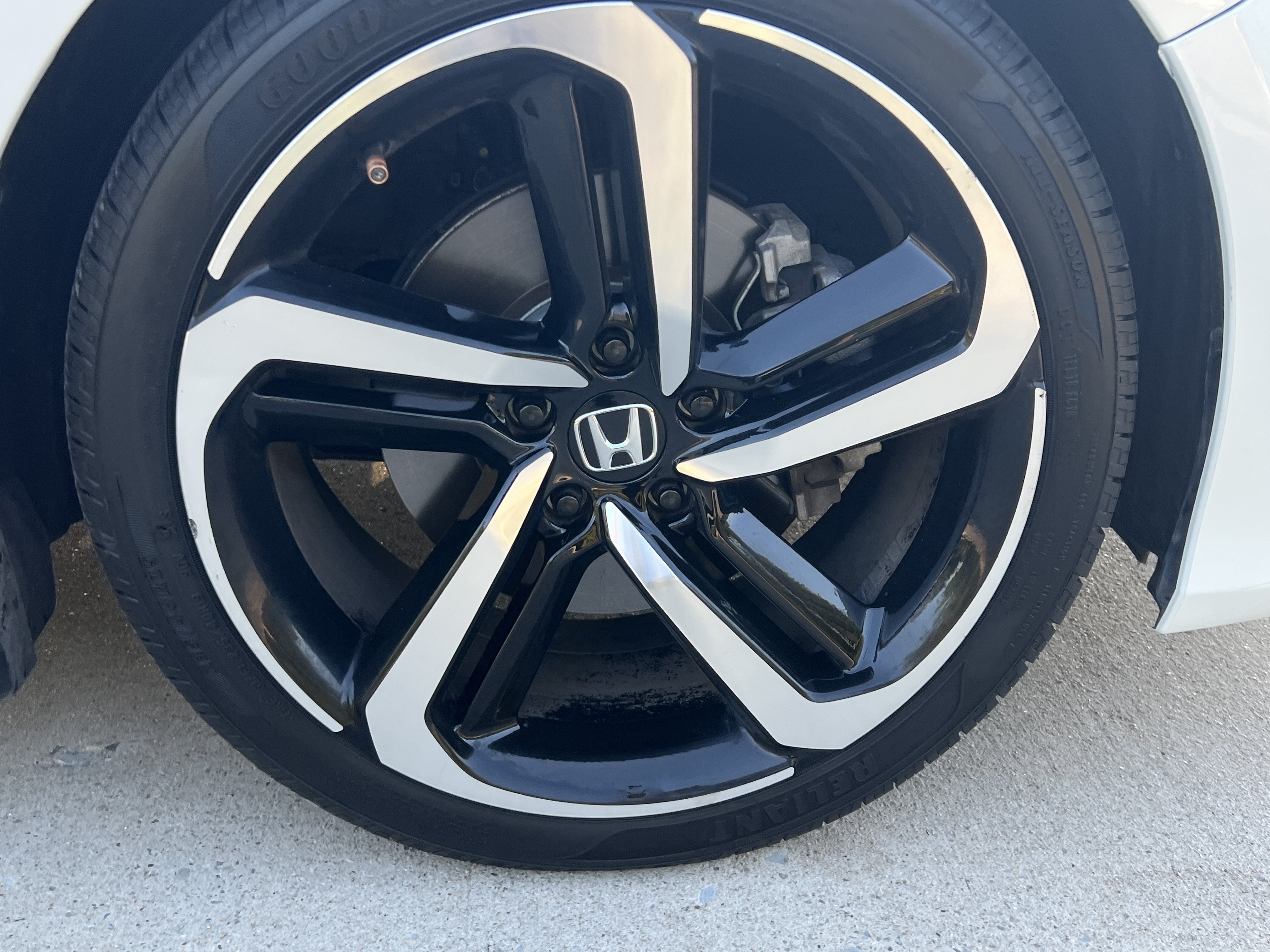 Used 2022 Honda Accord Sport image 11