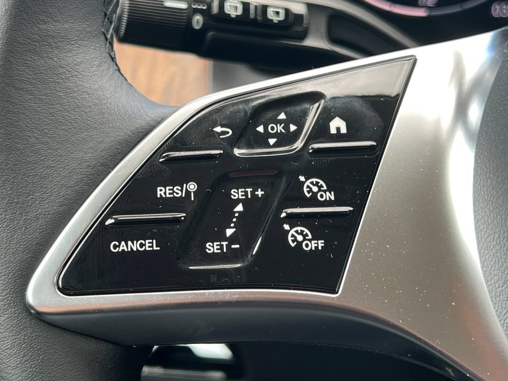 New 2025 Mercedes-Benz GLC 350e 4MATIC image 20