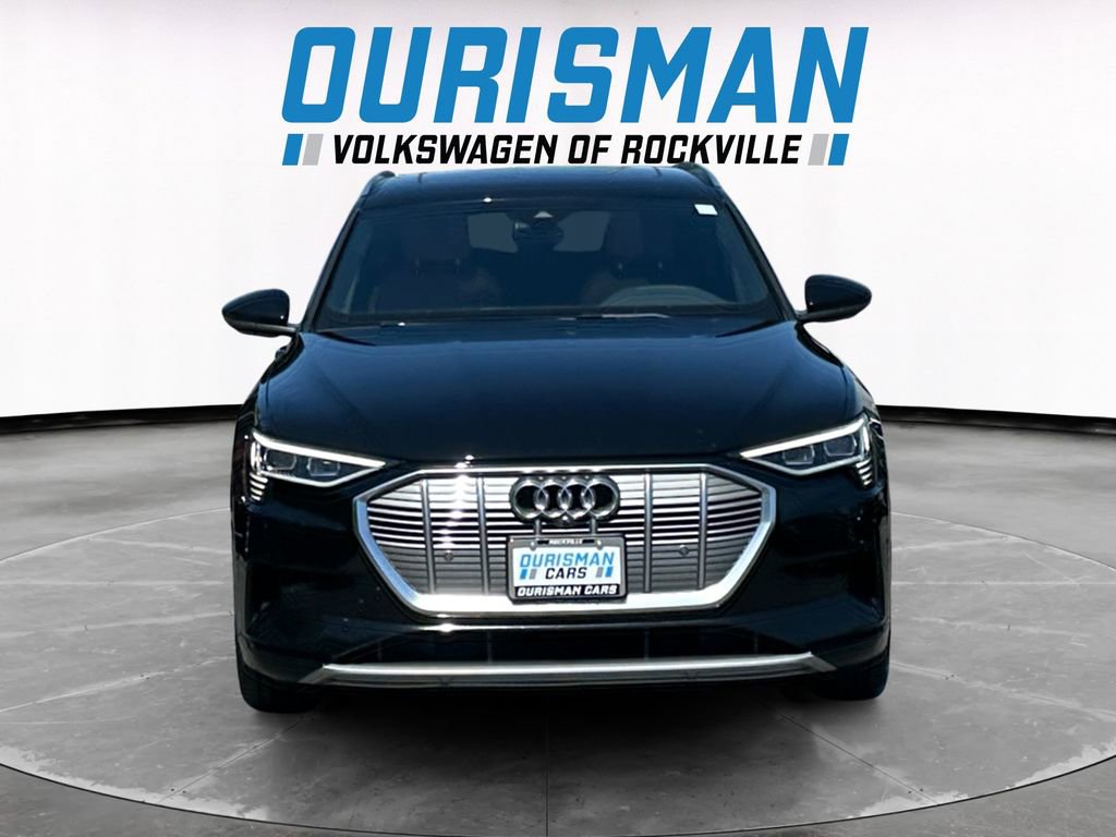 Used 2022 Audi e-tron Premium Plus w/ Premium Plus Package AWD/4WD image 8
