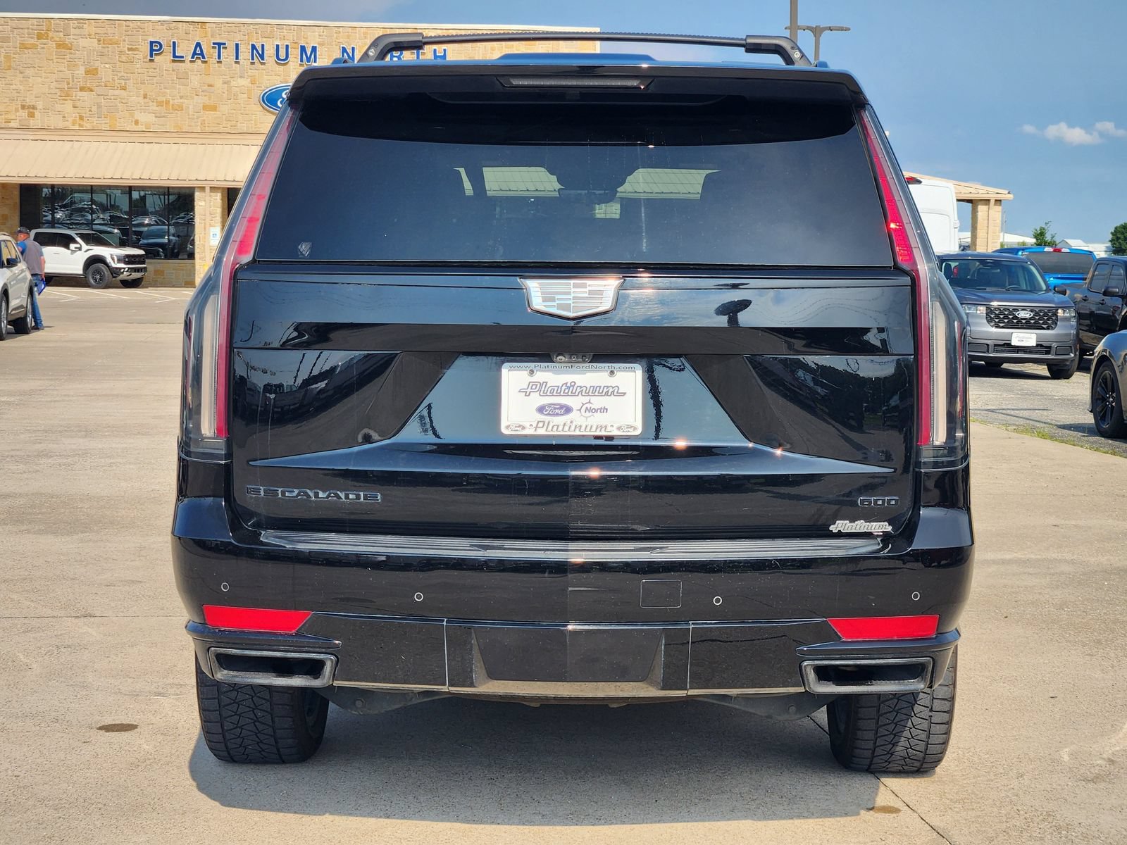 Used 2021 Cadillac Escalade Sport w/ LPO, ONYX Package AWD/4WD image 8