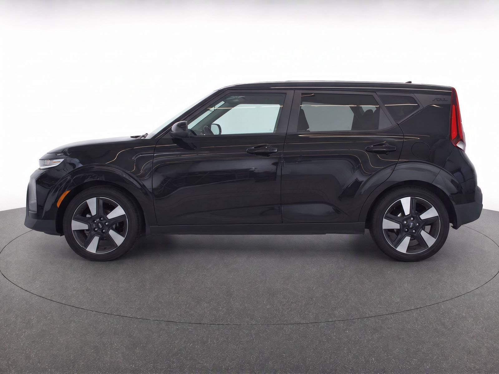 Used 2020 Kia Soul EX w/ Option Group 015 FWD image 3