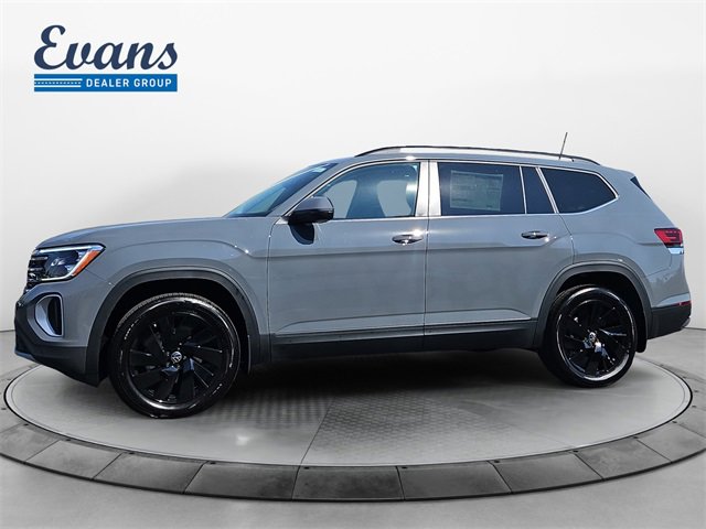 New 2026 Volkswagen Atlas SE image 2