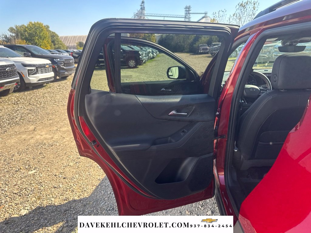 Used 2025 Chevrolet Equinox RS w/ Safety and Technology Package AWD/4WD image 23
