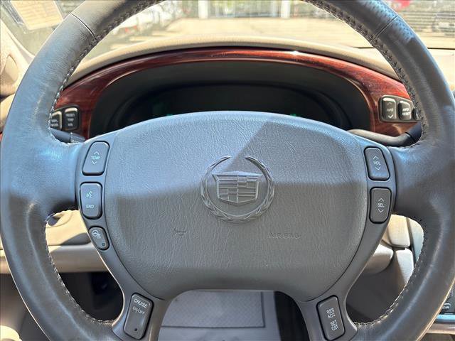 Used 2004 Cadillac De Ville Sedan w/ Equipment Group image 16