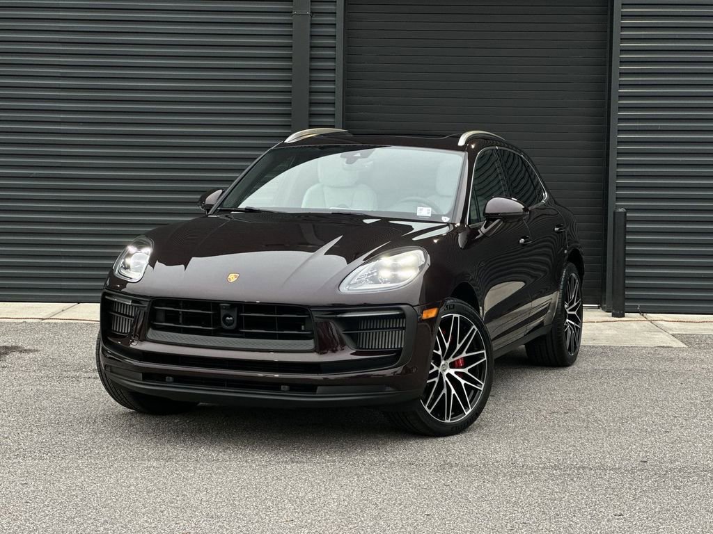 Certified 2026 Porsche Macan S AWD/4WD image 1