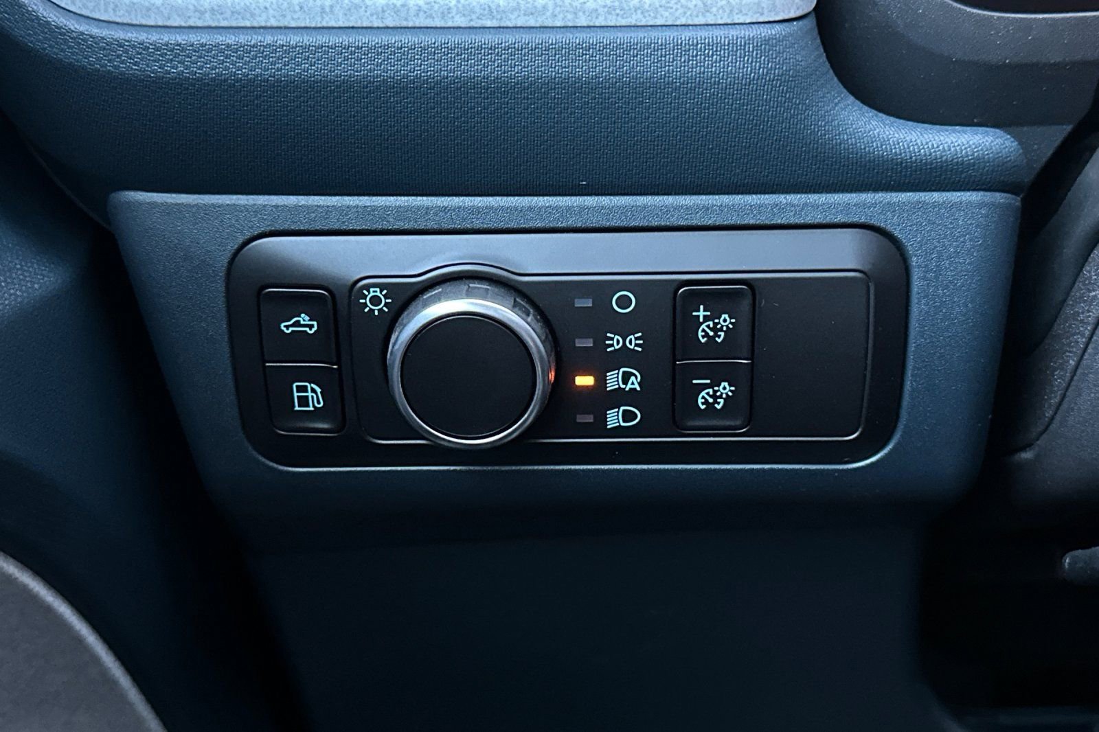 New 2026 Ford Maverick XLT w/ XLT Luxury Package image 25