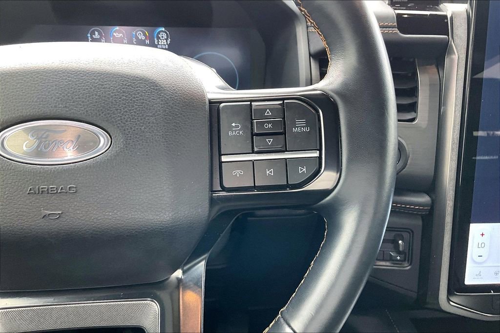 Used 2024 Ford Expedition Platinum AWD/4WD image 11