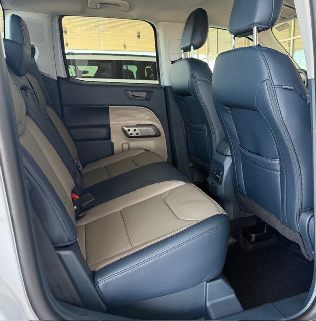 New 2026 Ford Maverick Lariat w/ 4K Tow Package AWD/4WD image 9