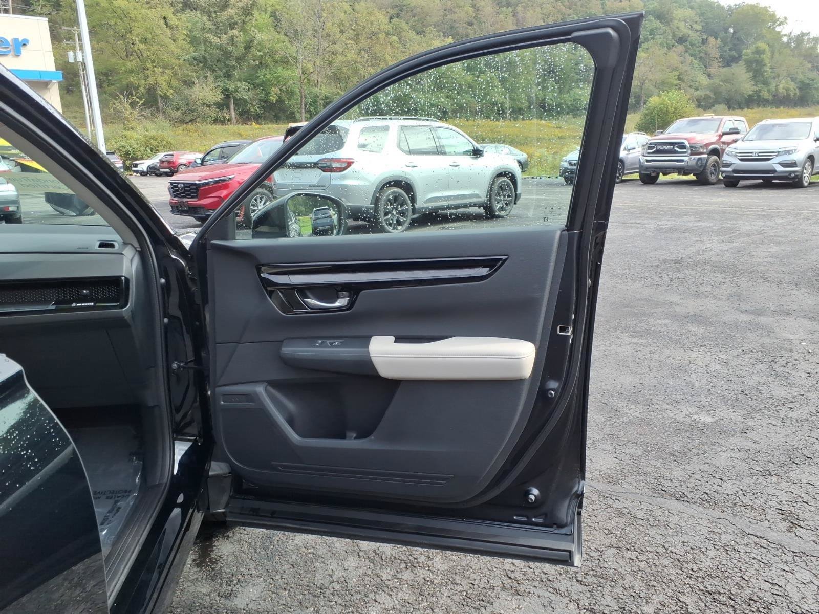 Certified 2026 Honda CR-V EX-L image 17