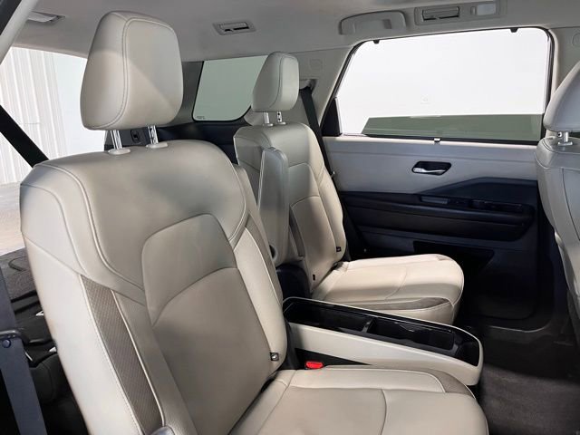 Used 2022 Nissan Pathfinder SL w/ SL Premium Package image 13