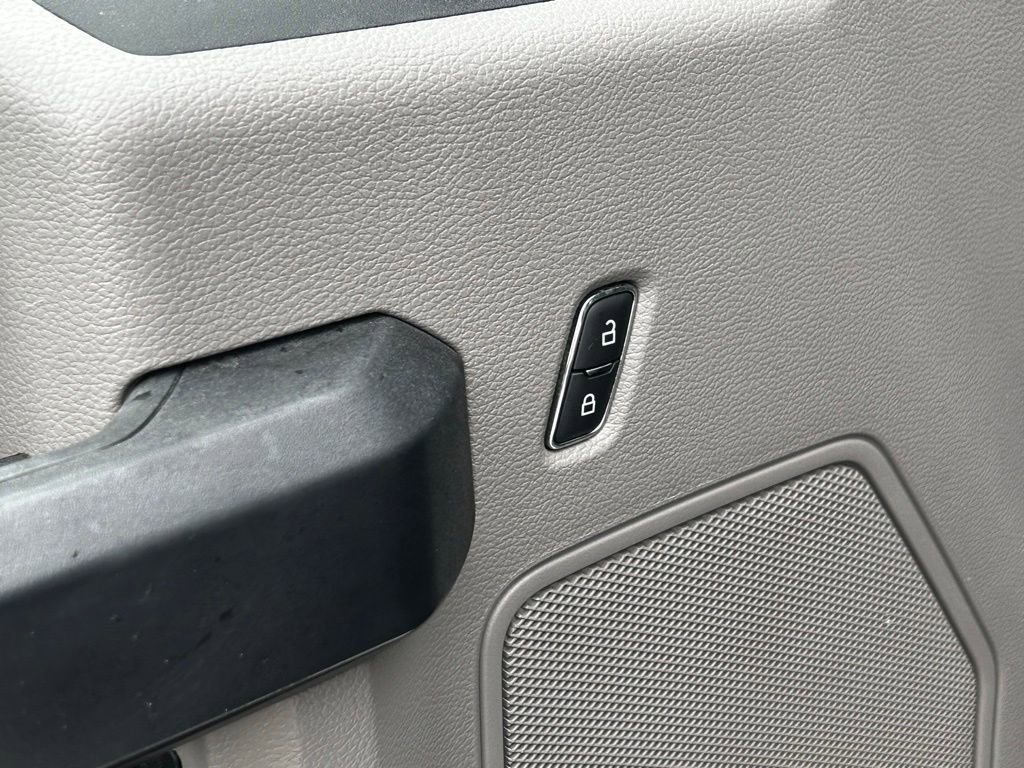 Used 2020 Ford F550 4x4 Regular Cab Super Duty image 13