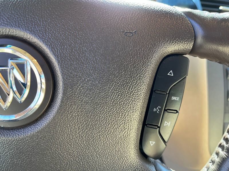 Used 2008 Buick Lucerne CXL w/ Ultra Confidence Package image 17