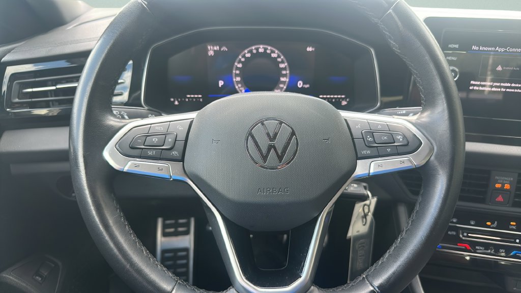 Used 2025 Volkswagen Jetta Sport FWD image 11