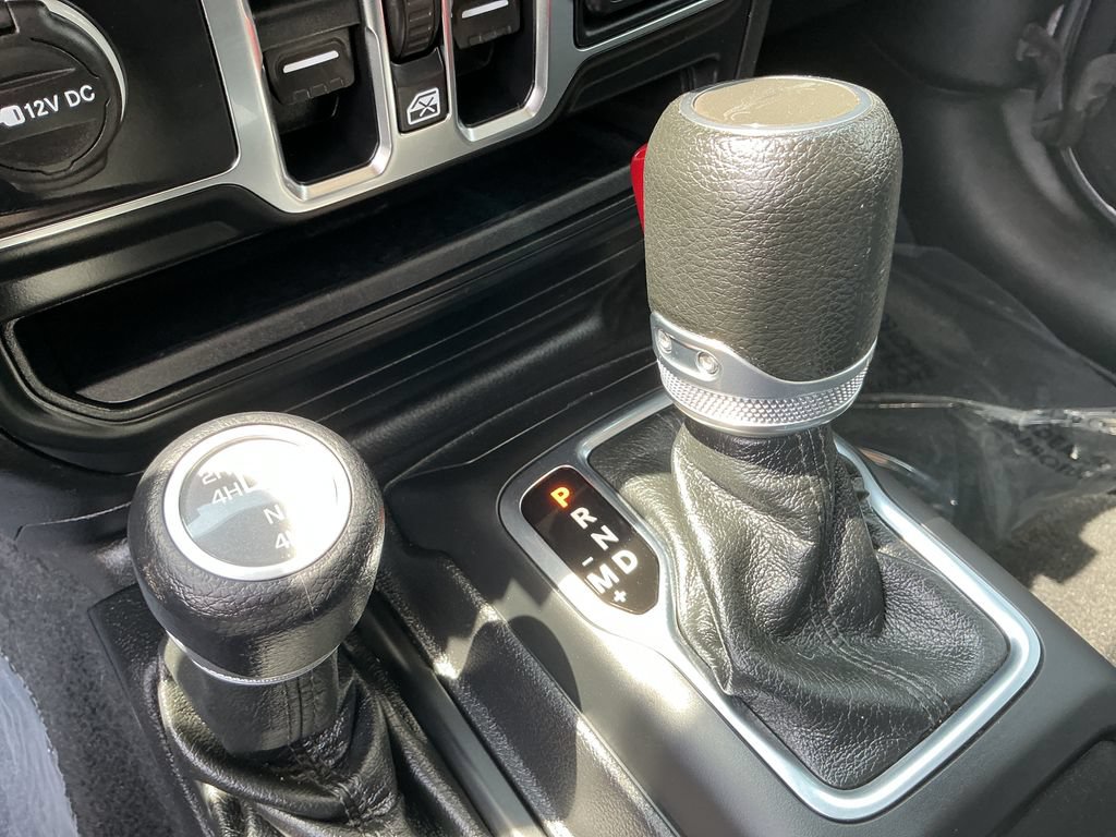 Certified 2021 Jeep Gladiator Sport AWD/4WD image 27