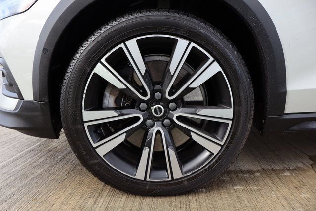 Used 2021 Volvo V60 T5 Cross Country w/ Climate Package image 26