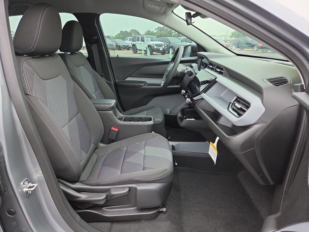 New 2027 Chevrolet Bolt LT FWD image 18