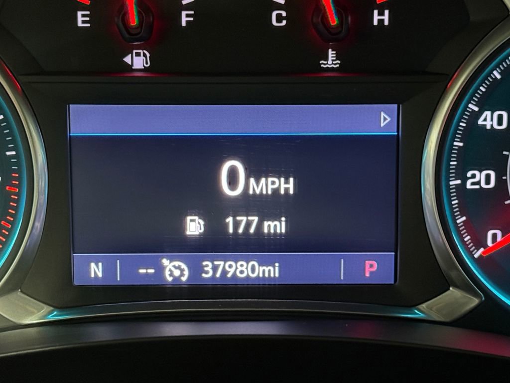 Used 2020 Chevrolet Traverse LT w/ LPO, Blackout Package image 19