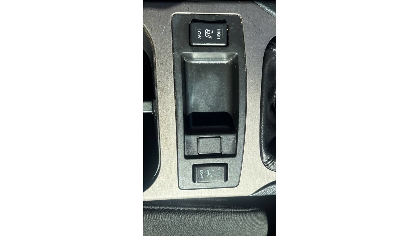Used 2013 Subaru Outback 2.5i Premium AWD/4WD image 17