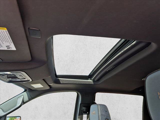 Used 2024 Chevrolet Silverado 1500 High Country w/ High Country Premium Package AWD/4WD image 14