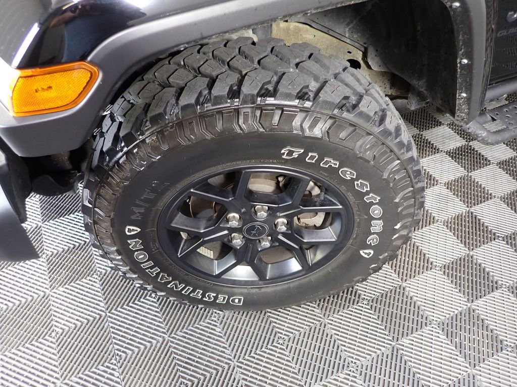 Used 2024 Jeep Gladiator Sport AWD/4WD image 38